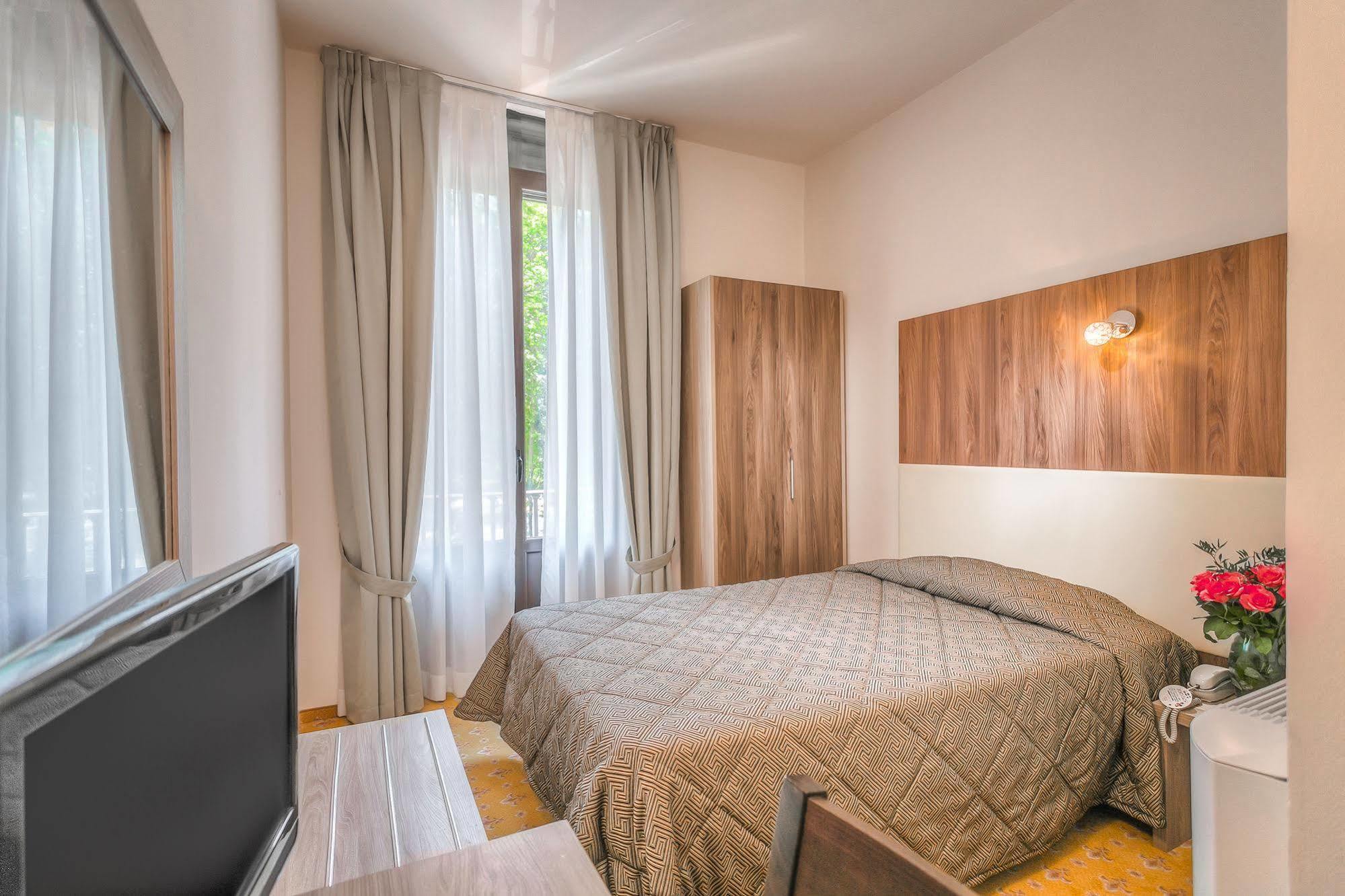 Hotel Arno Bellariva Florencja Zewnętrze zdjęcie